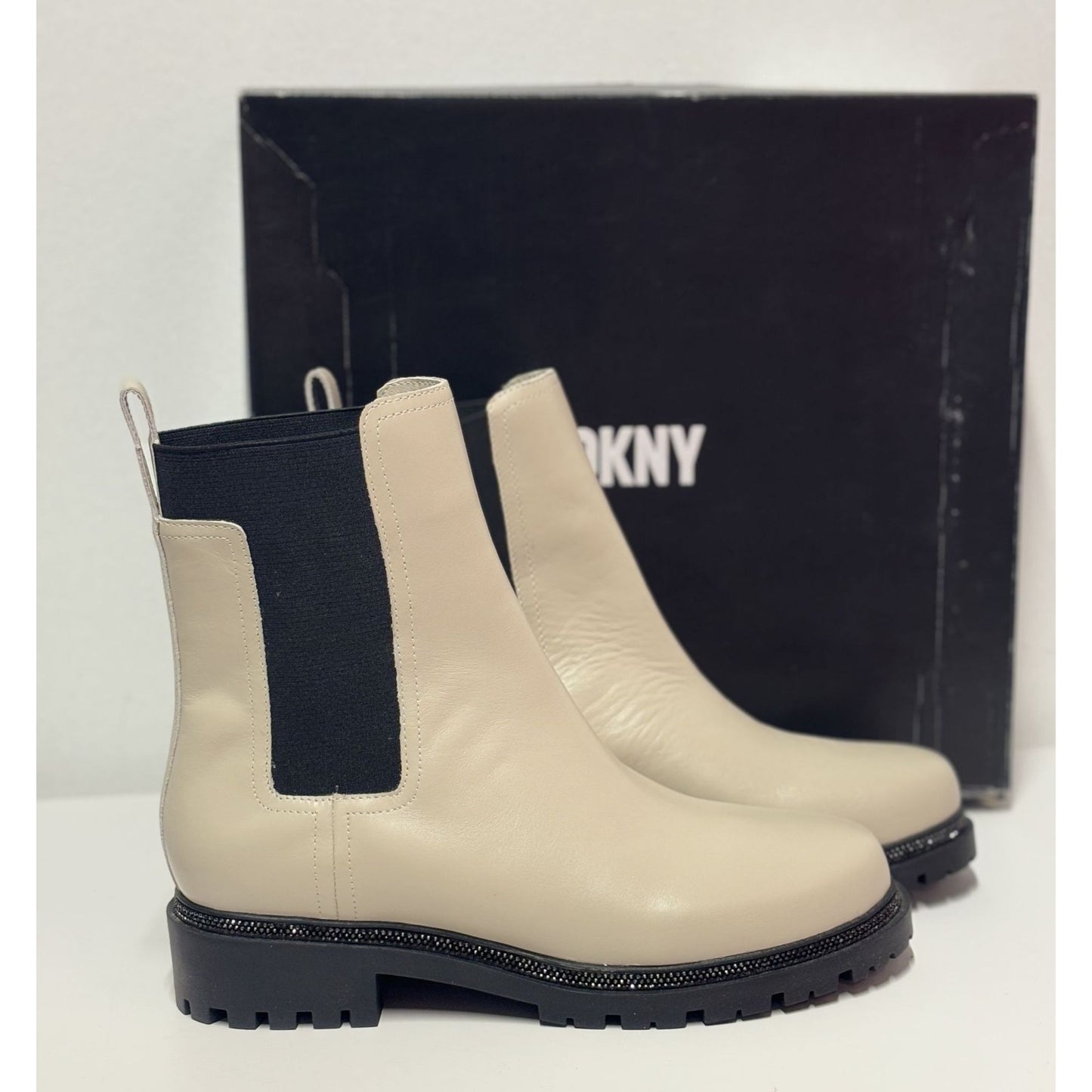 DKNY / Rick / Vanilla Bone & Black / Ankle Boots / Memory foam / Size US Size 11