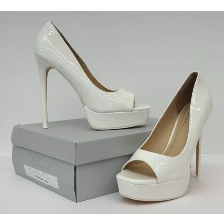 OLIVIA FERGUSON / Cassandra / White Patent / Leather / Platform Peep-Toe Stiletto High Heels / Size 10 SHOES BY FLOR