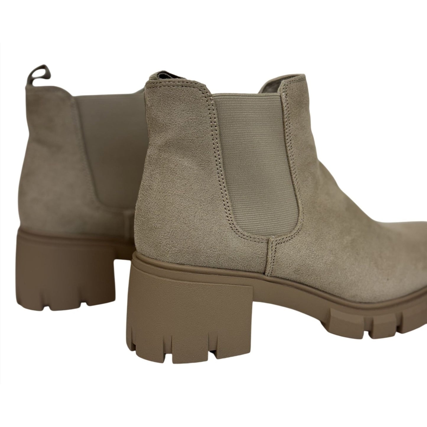 SODA / Pionner / Beig/Sand / Chelsea Boots / With Chunky Lug Sole & Elastic Gore Pull Tabs SHOES BY FLOR