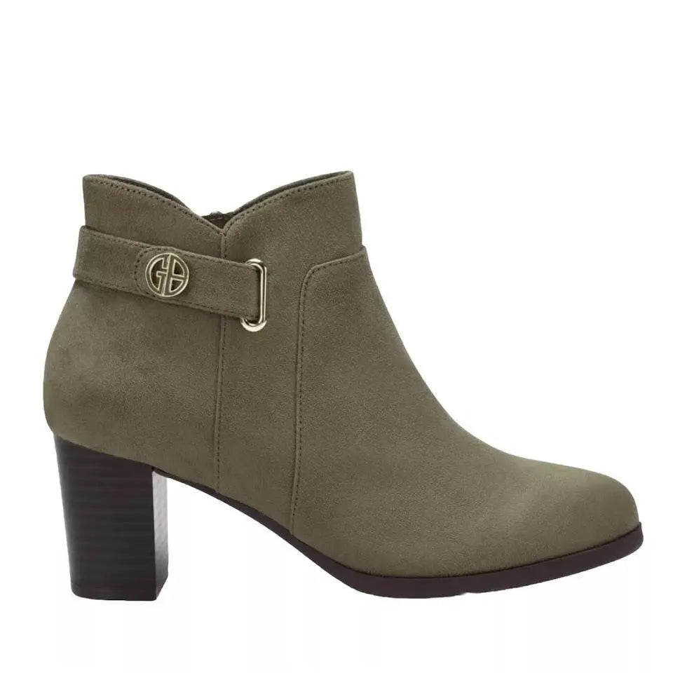 GIANI BERNINI / Artemyssl / Green / Suede /Round Toe / Block Heel / Booties SHOES BY FLOR