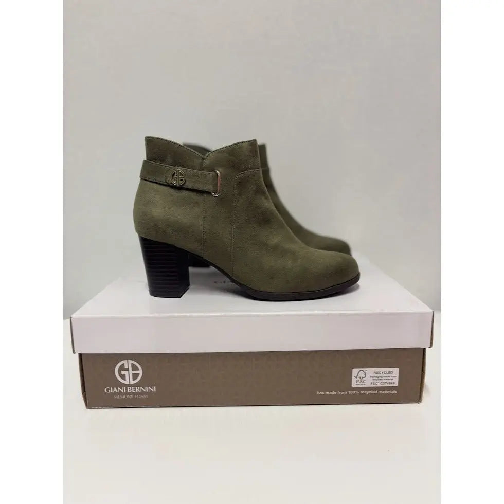 GIANI BERNINI / Artemyssl / Green / Suede /Round Toe / Block Heel / Booties SHOES BY FLOR