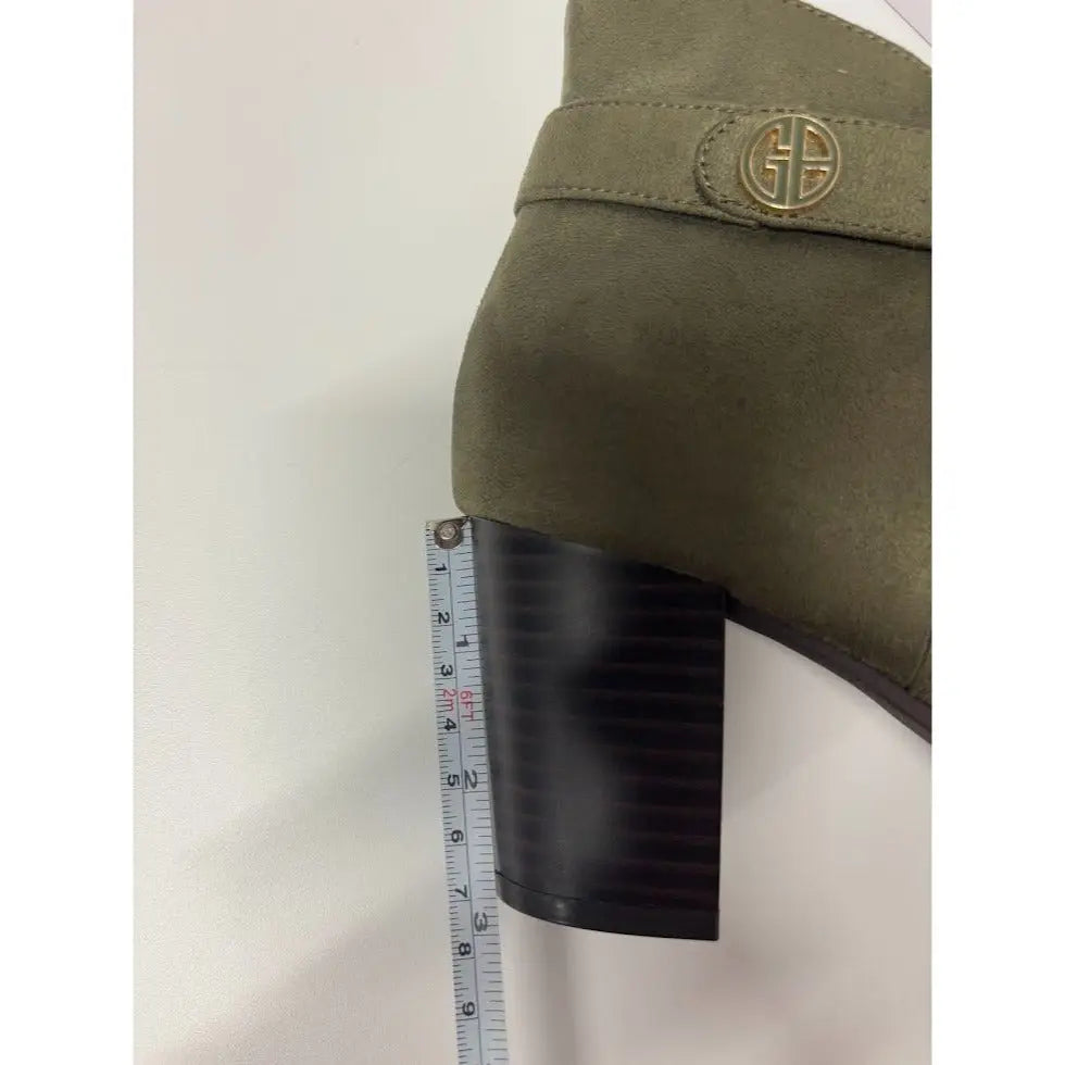 GIANI BERNINI / Artemyssl / Green / Suede /Round Toe / Block Heel / Booties SHOES BY FLOR