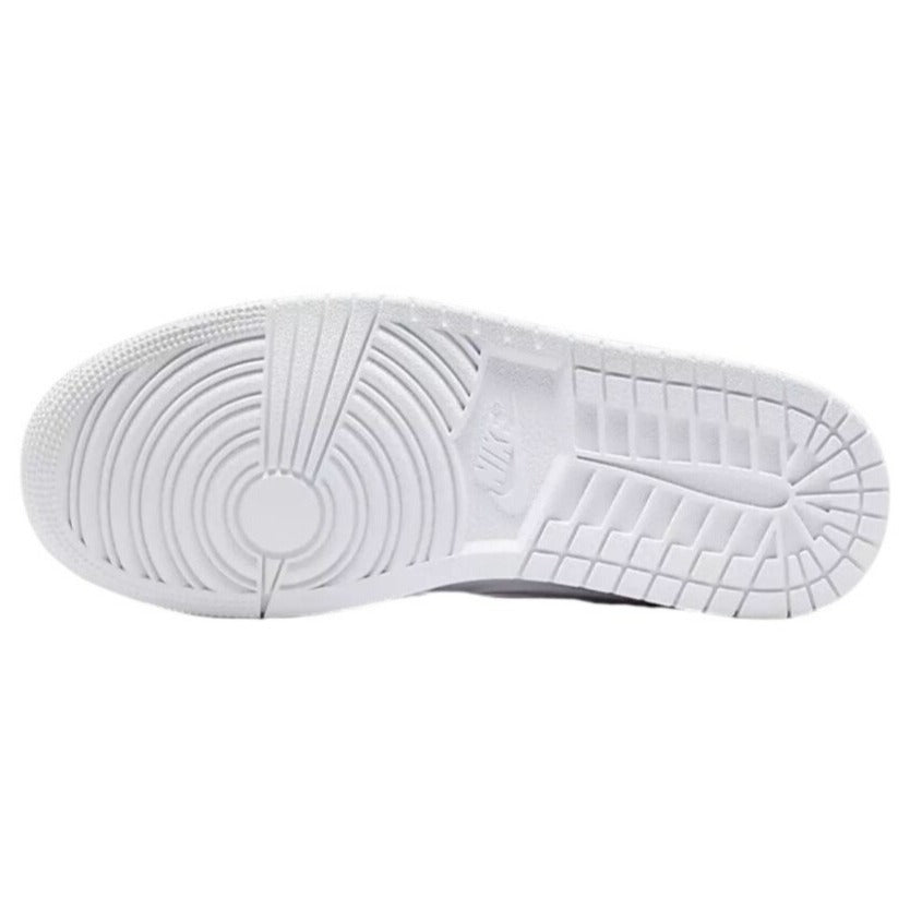 NIKE JORDAN / Air One Low / White / Sneakers / Leather Classic / Style Athletic Shoes / Size 9 / (26cm) SHOES BY FLOR