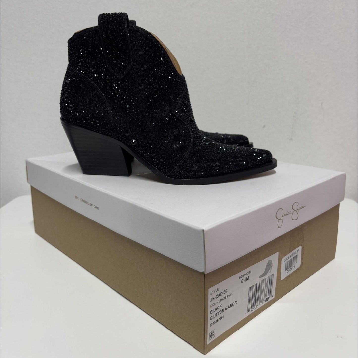 JESSICA SIMPSON / Black / Glittered / Ankle / Boots With Block Heel And Pull Tabs / Size 6.5 SHOES BY FLOR