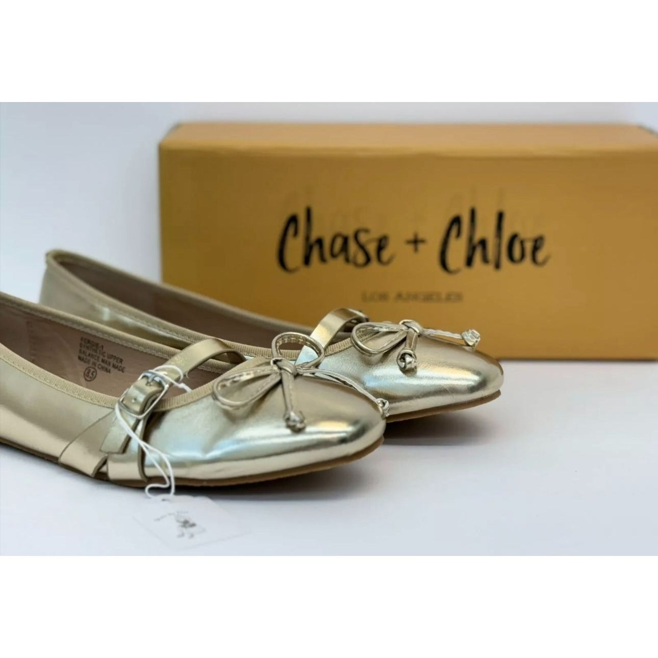 CHASE + CHLOE / Fergie-1/ Metallic Gold Ballet / Flats / With Bow Detail & Buckle / Accent SHOES BY FLOR