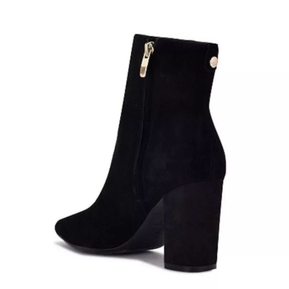 NINE WEST / Dery 9X9 / Black / Suede / Ankle Boots / Block Heel / Pointed Toe / Leather / Nine Technology / Size 8M SHOES BY FLOR