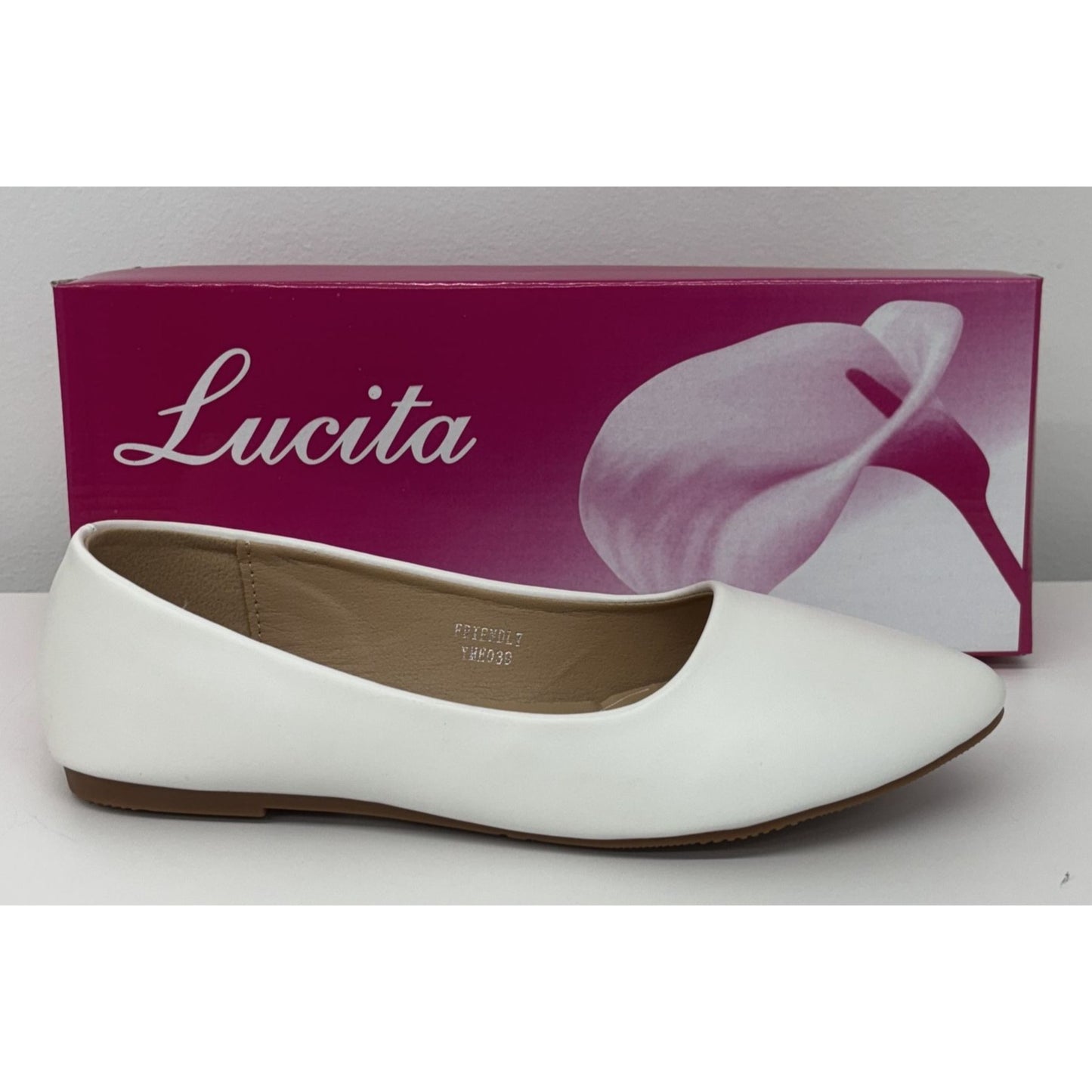 LUCITA / Friendly / White / Pointed Toe / Flats / Faux Leather Slip-On Shoes