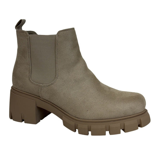 SODA / Pionner / Beig/Sand / Chelsea Boots /  With Chunky Lug Sole & Elastic Gore Pull Tabs SHOES BY FLOR